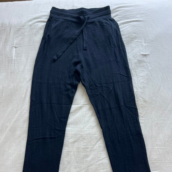 Cashmere Joggers - Picture 1 of 3